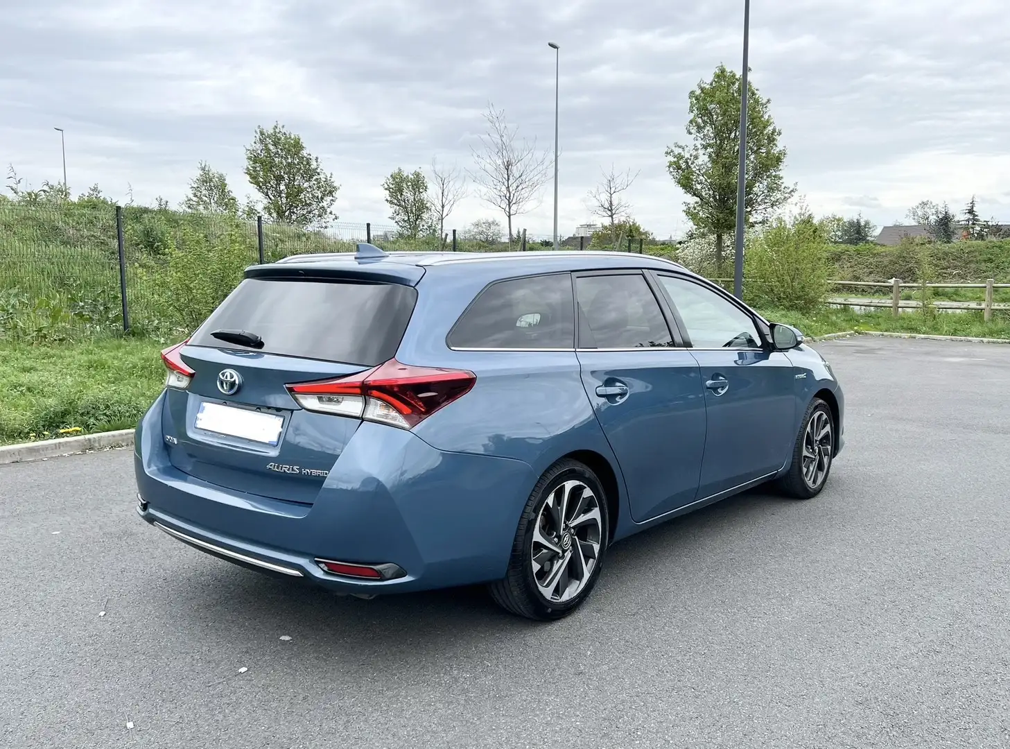 Toyota Auris Touring Sports 1.8h Active cvt - 2