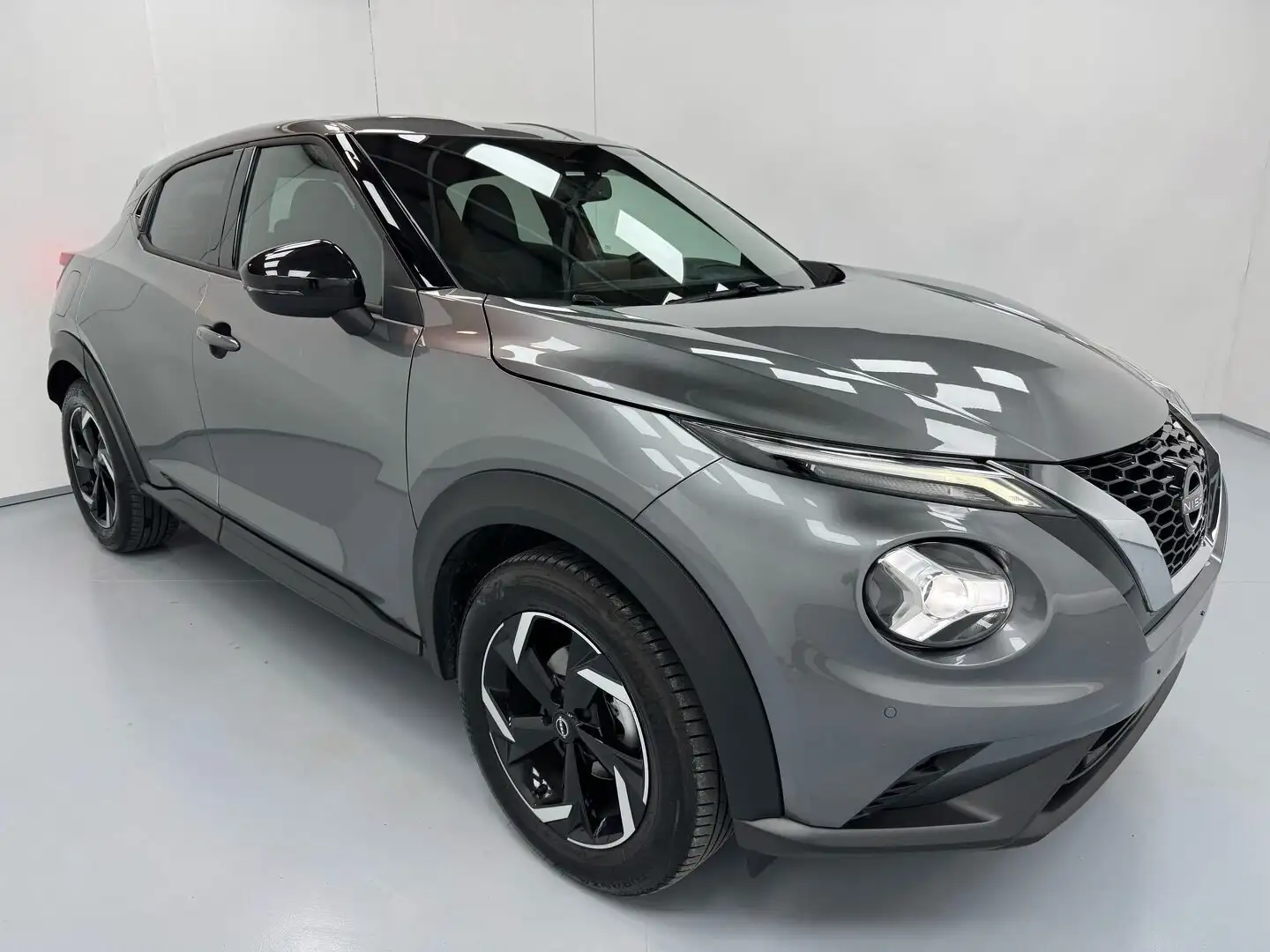 Nissan Juke *Promo Kasko* N-CONNECTA 1.0 DIG-T 114 CV 2WD Gris - 1