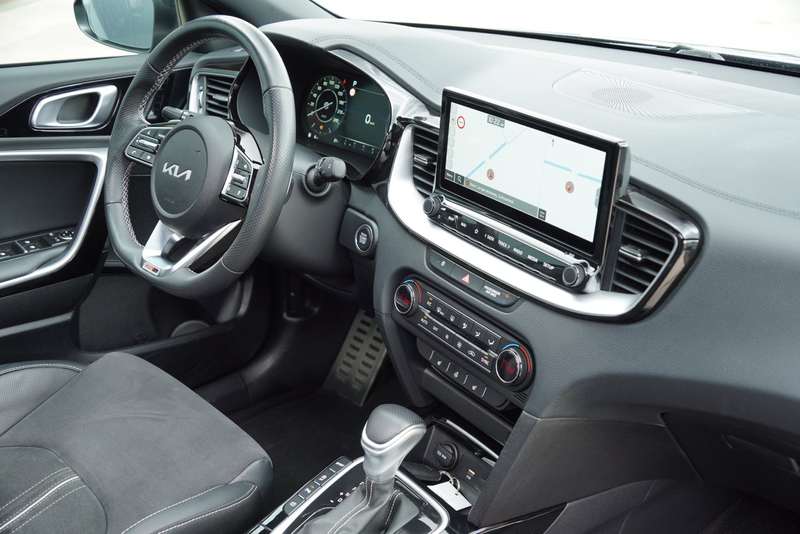 Kia Ceed / cee'd 1.5 T-GDi 160PK Automaat GT-PlusLine 2022 Pano Air — photo 15