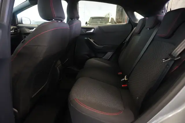 Ford Puma view 9