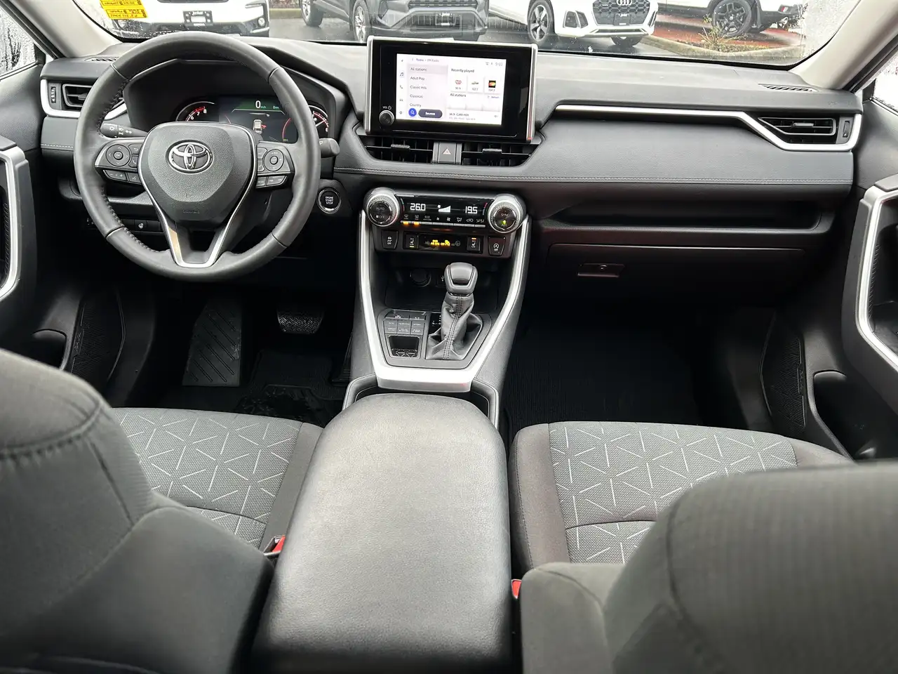 Toyota RAV 4 снимка Toyota RAV 4