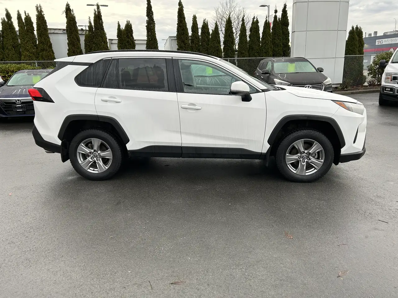Toyota RAV 4 снимка Toyota RAV 4