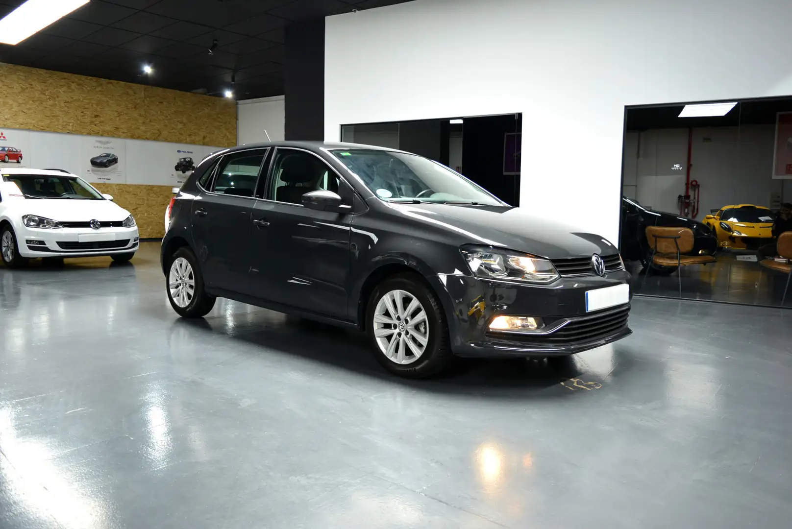 Volkswagen Polo 1.2 TSI BMT Advance DSG 66kW Grigio - 2