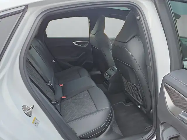 Audi S5 view 12