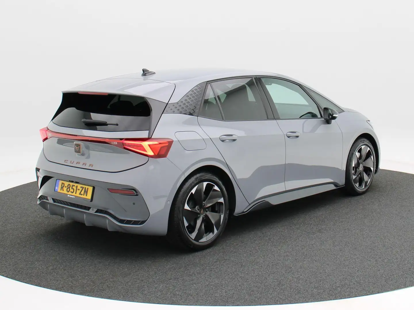 CUPRA Born Adrenaline 62 kWh 231 Pk | Adaptive Cruise | Full Grijs - 2