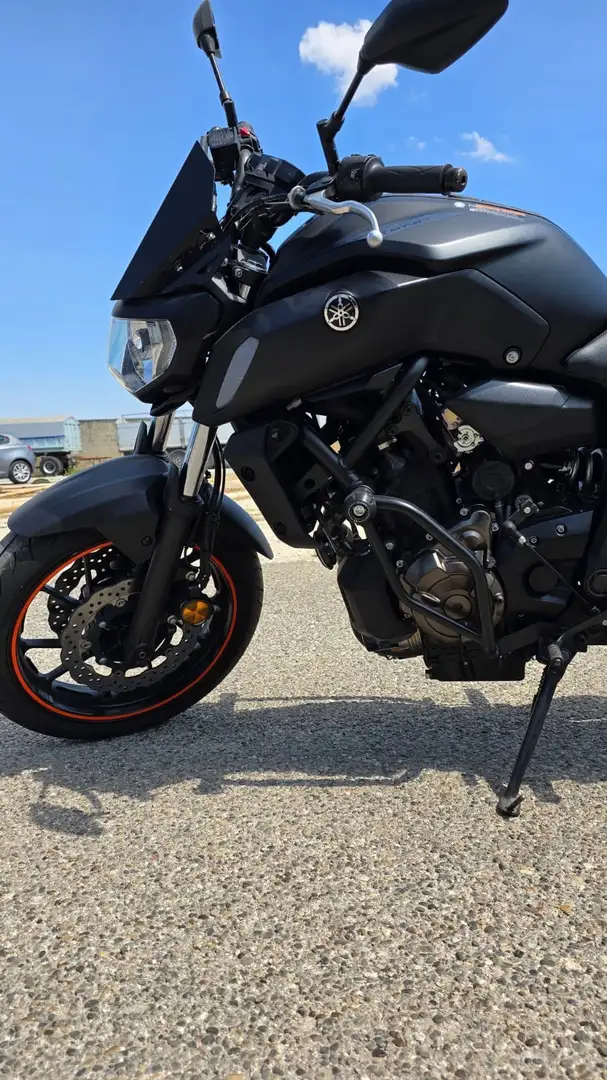 Yamaha MT-07 Nero - 2