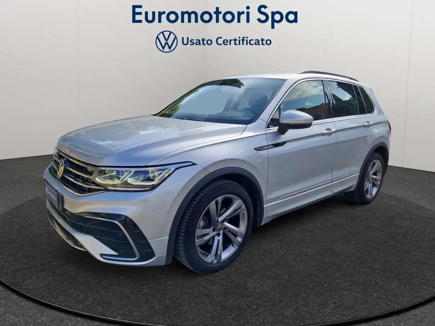 Volkswagen Tiguan Tiguan 2.0 tdi R-Line 150cv dsg Argento - 1
