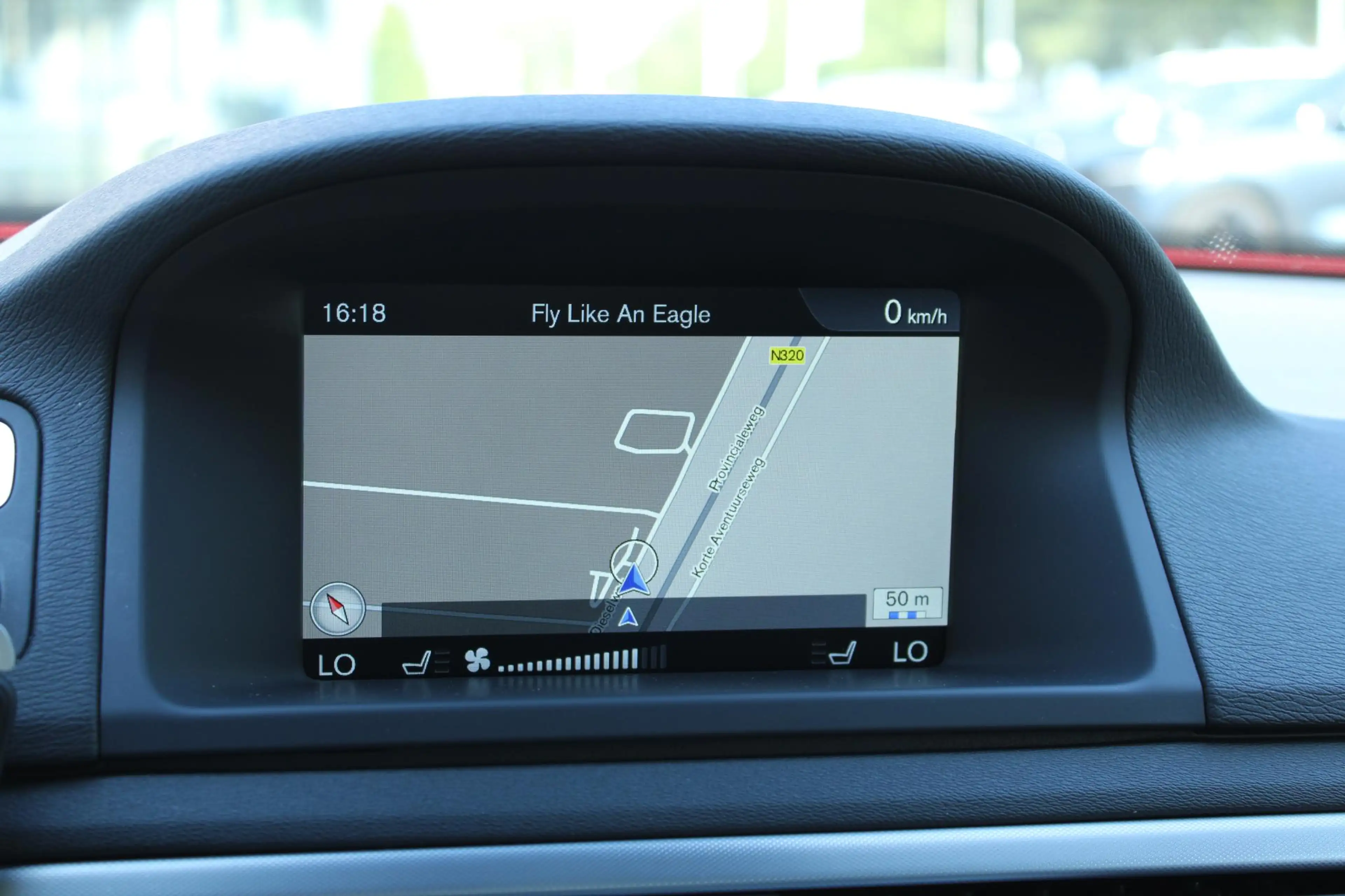 Volvo V70 2.0 T4 Inscription Edition — photo 14