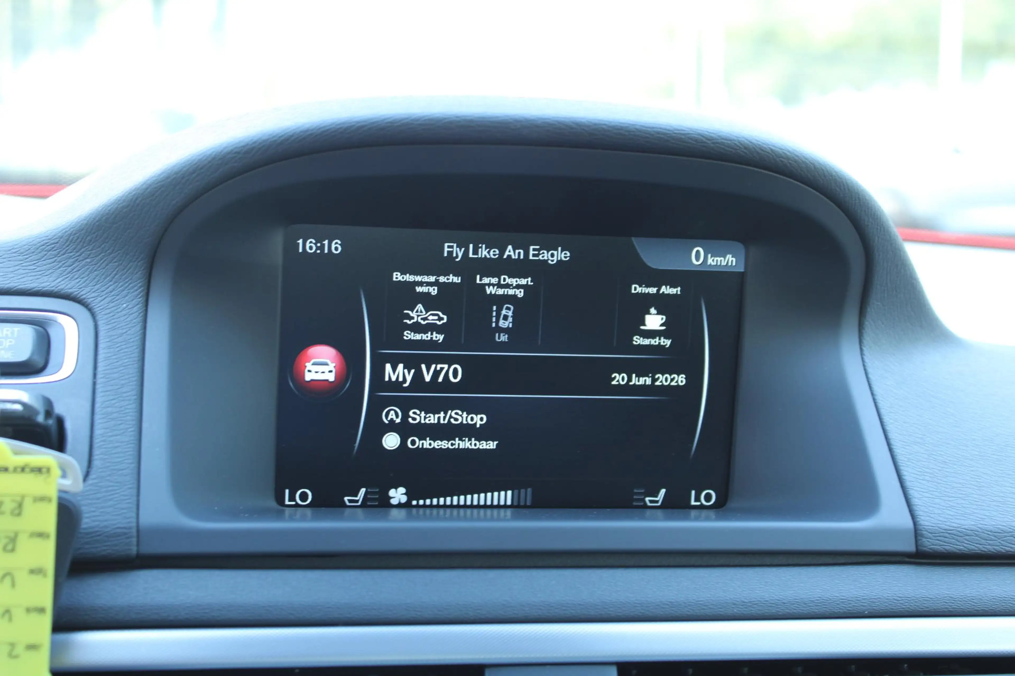 Volvo V70 2.0 T4 Inscription Edition — photo 15