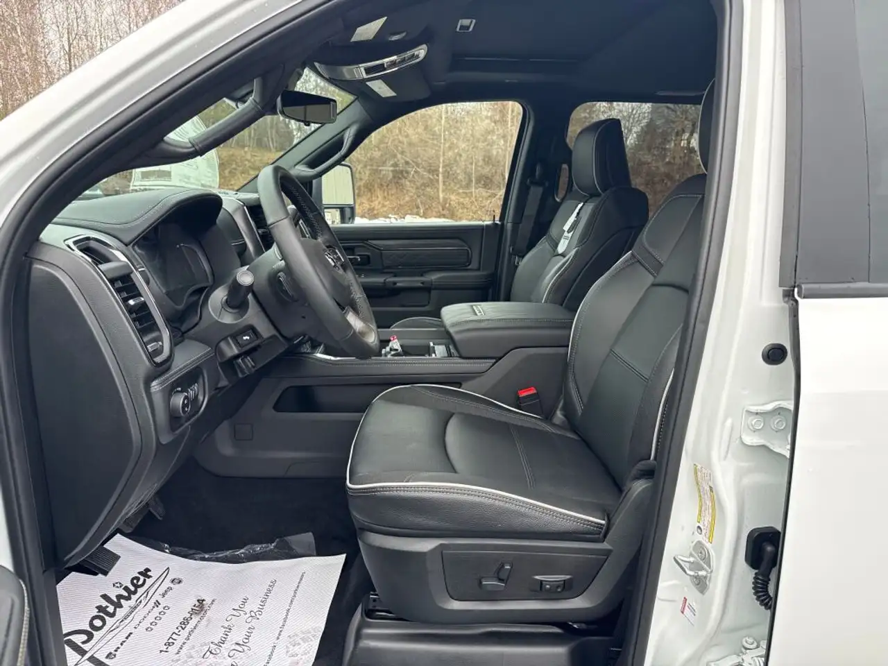 RAM 3500 снимка RAM 3500