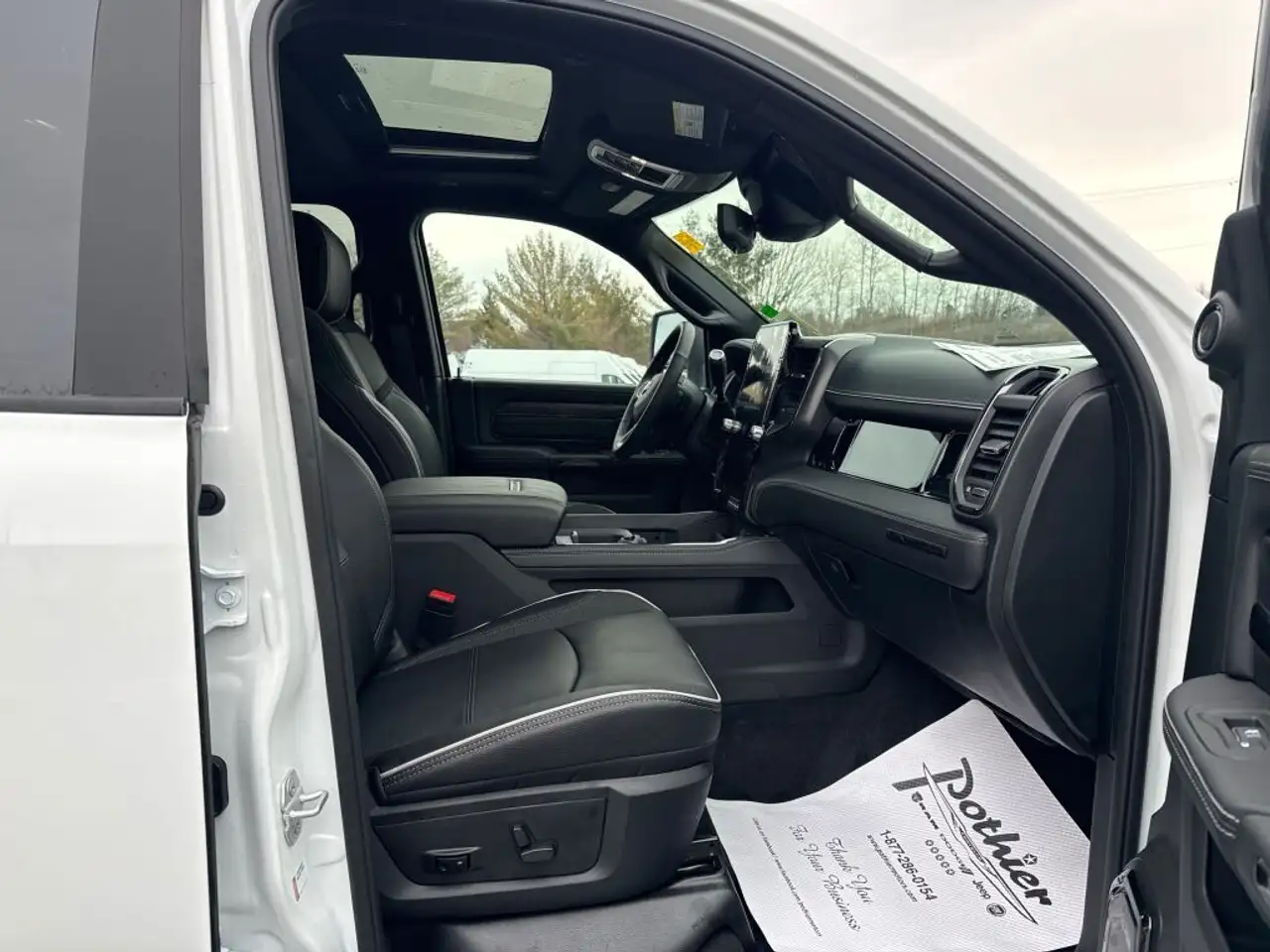 RAM 3500 снимка RAM 3500