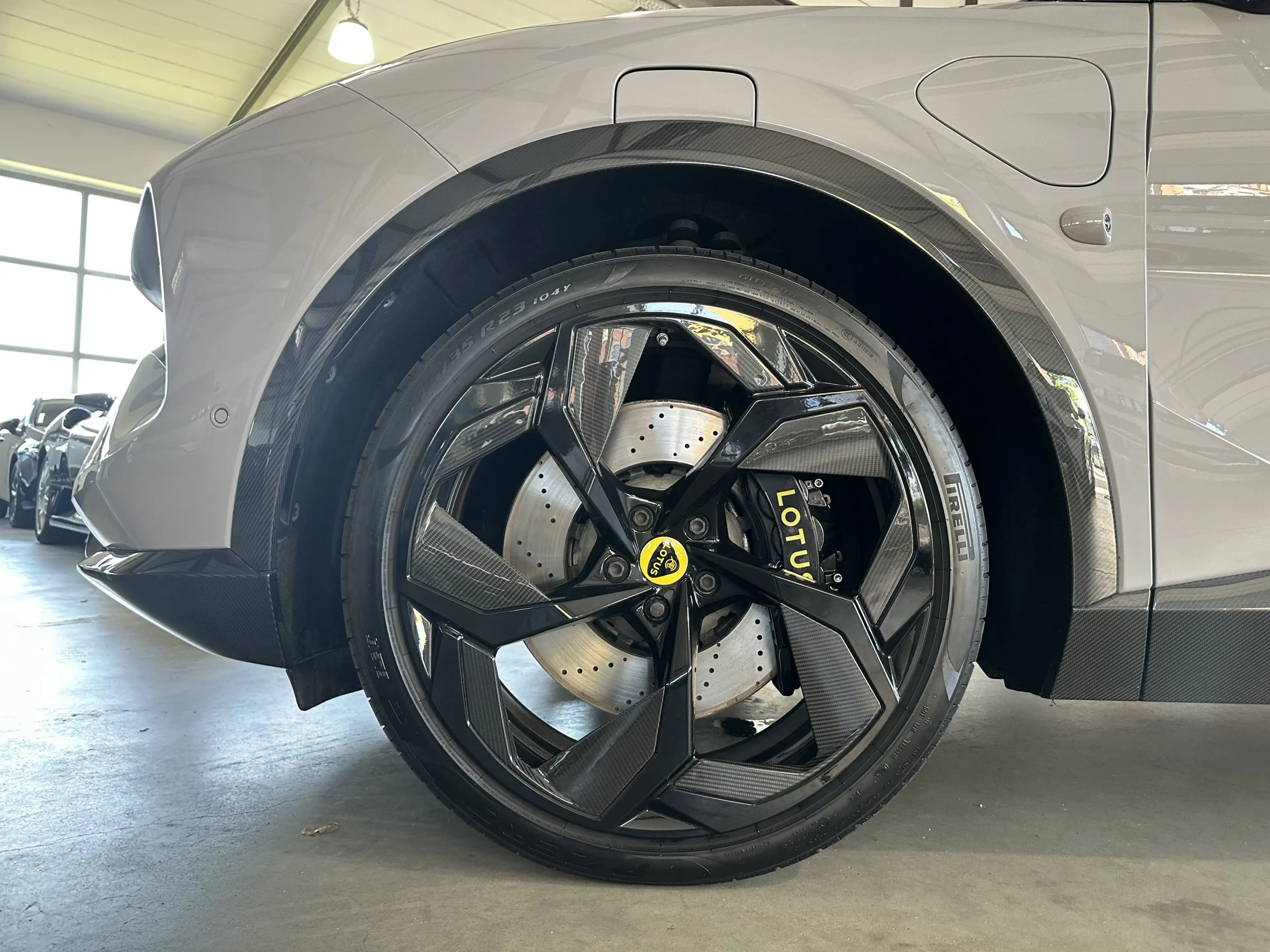 Lotus Eletre R 900 Sport Carbon Executive 23 HUD KEF — photo 10