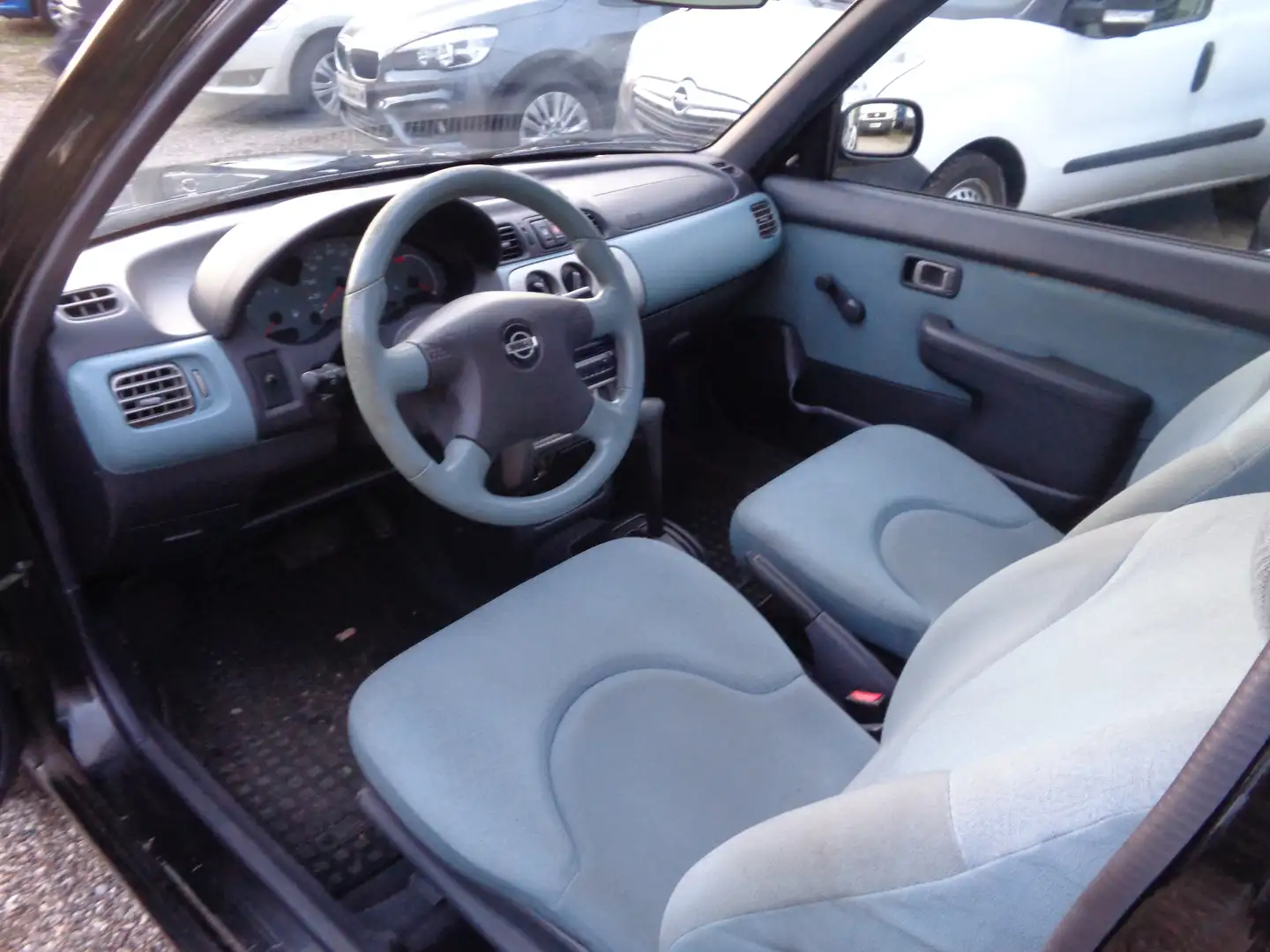 Nissan Micra Automatik - Klima- Anhängerkupplung Schwarz - 2