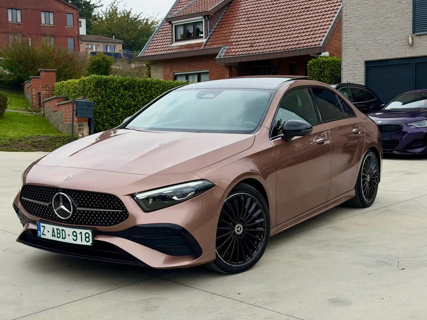 Mercedes-Benz A 200 200 d AMG *Toit Pano/ Caméra 360/Garantie* Full Bronze - 1