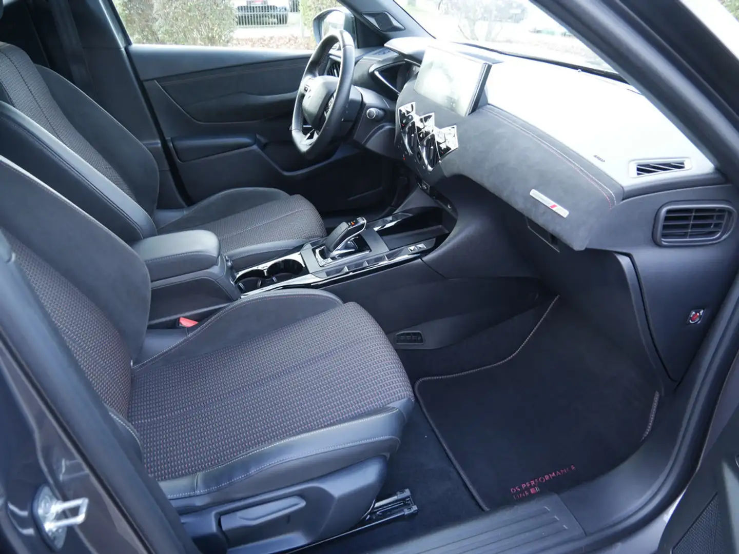 DS Automobiles DS 3 Crossback E-Tense Perfomance Line+ NAVI Grau - 2