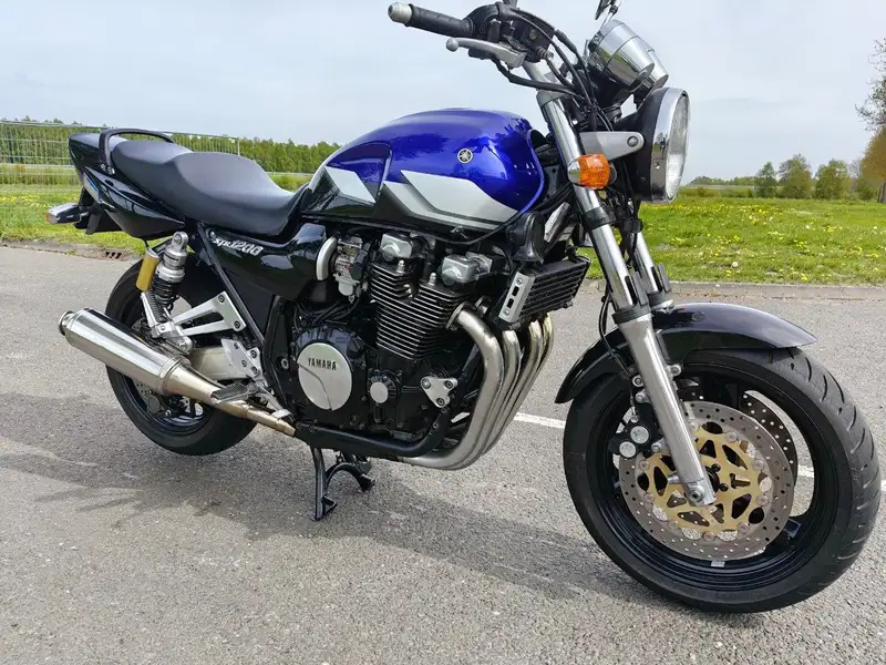 Yamaha XJR 1200 - foto 2