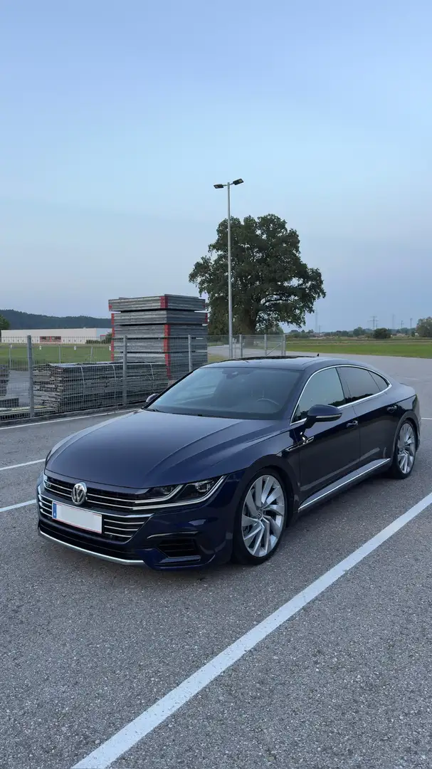 Volkswagen Arteon 2,0 TDI SCR 4Motion R-Line DSG 239PS Blau - 1