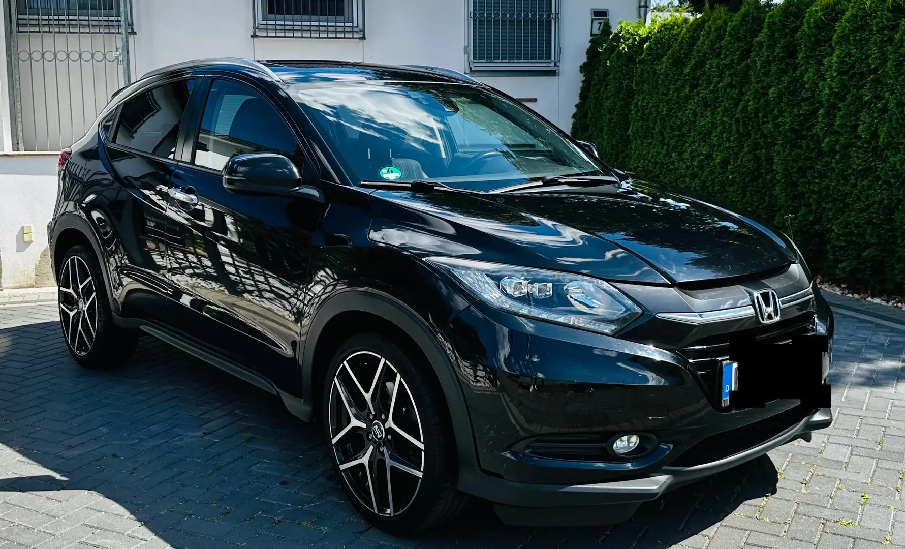 Honda HR-V HR-V 1.5 i-VTEC Executive + Standheizung mit App Noir - 2