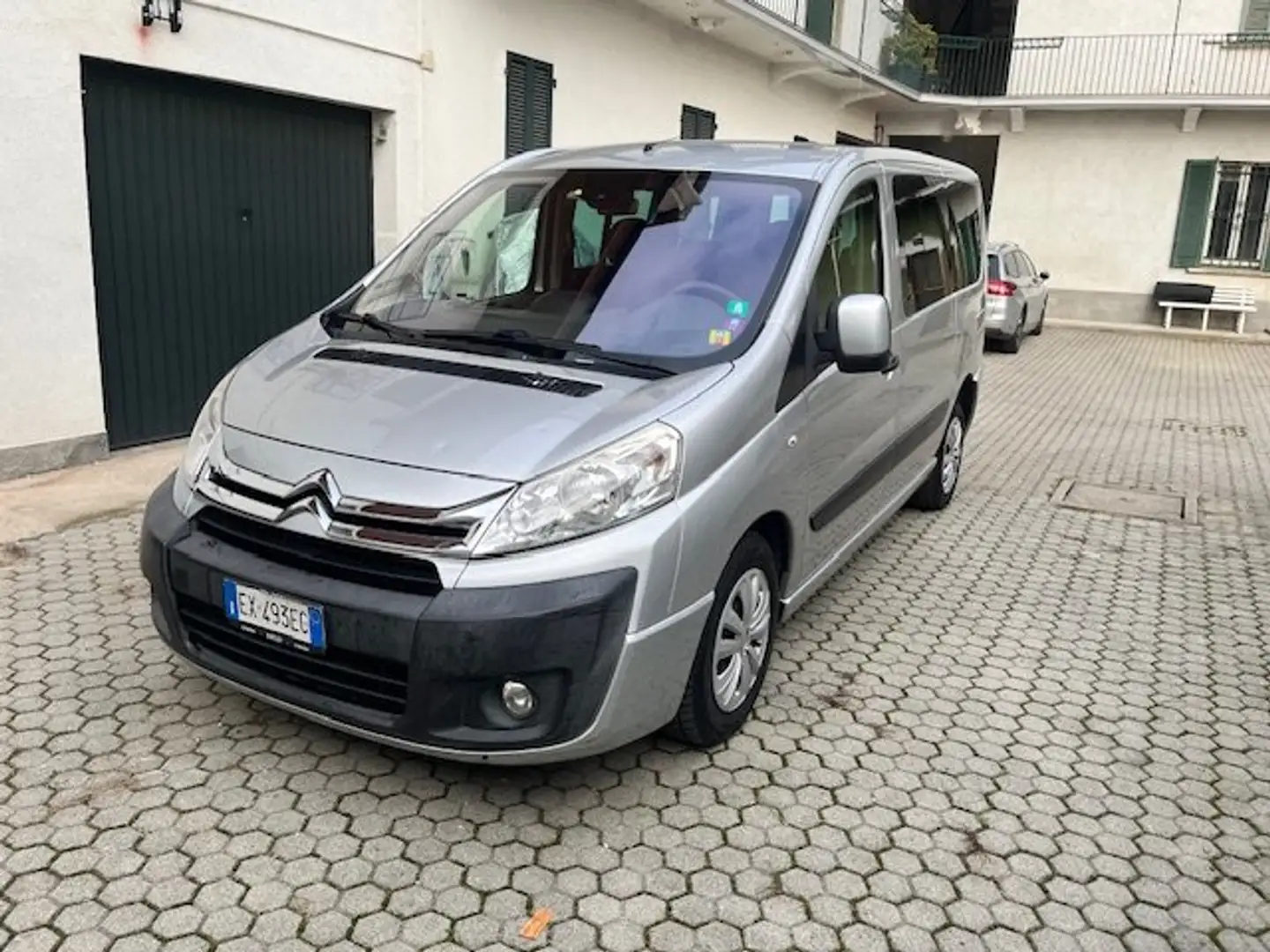 Citroen Jumpy EXECUTIVE Plateado - 1