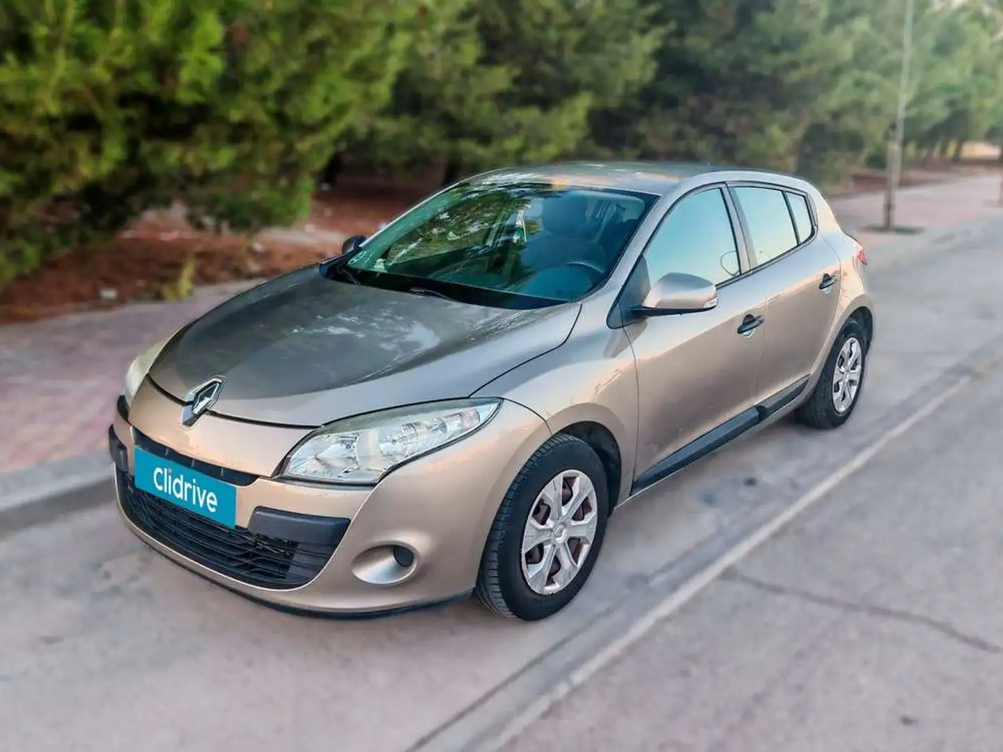 Renault Megane Authentique 1.5dCi 85cv eco2 Beige - 2