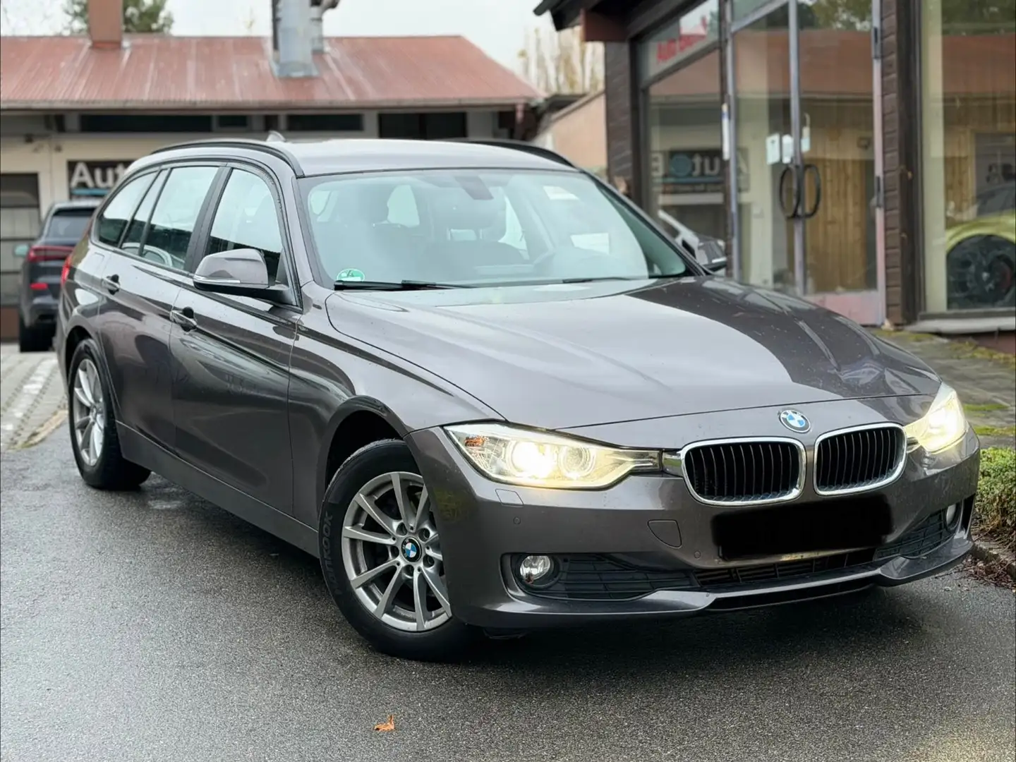 BMW 318 3 Touring 318 Xenon Navi Brun - 1