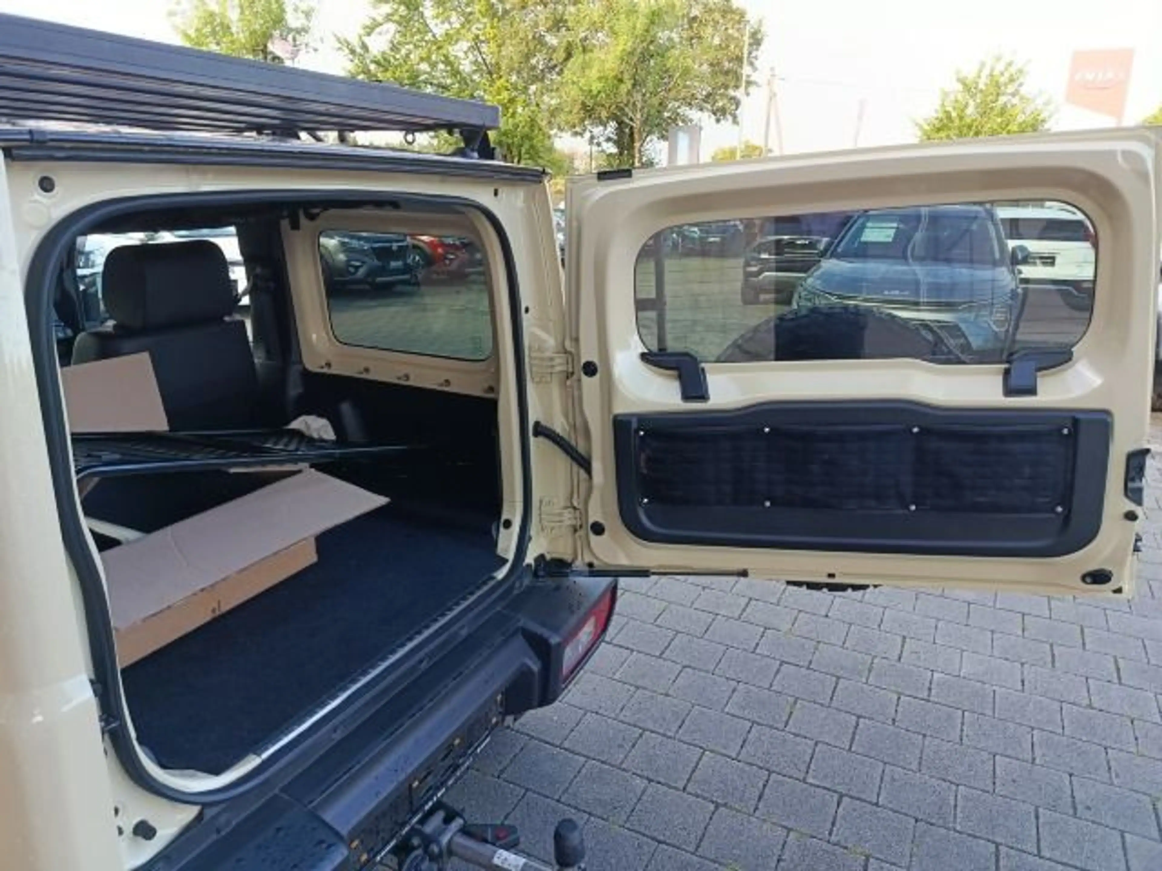 Suzuki Jimny 1.5 M/T Comfort NFZ — photo 14