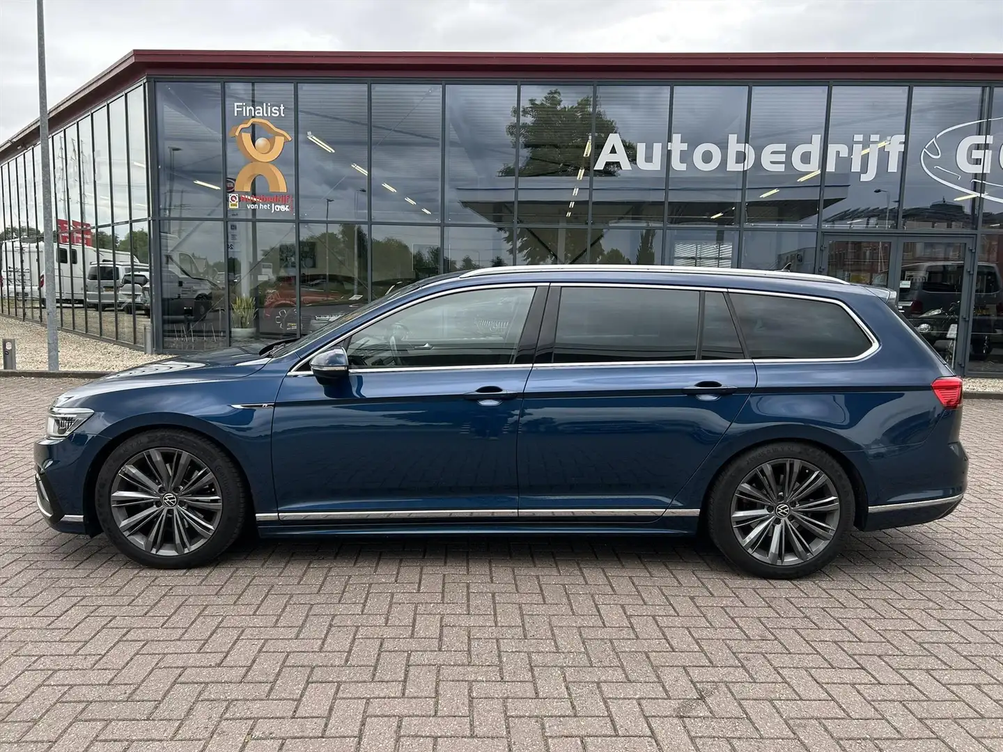 Volkswagen Passat Variant 1.5 TSI 150pk / DSG / R-line / Trekhaak Blauw - 2
