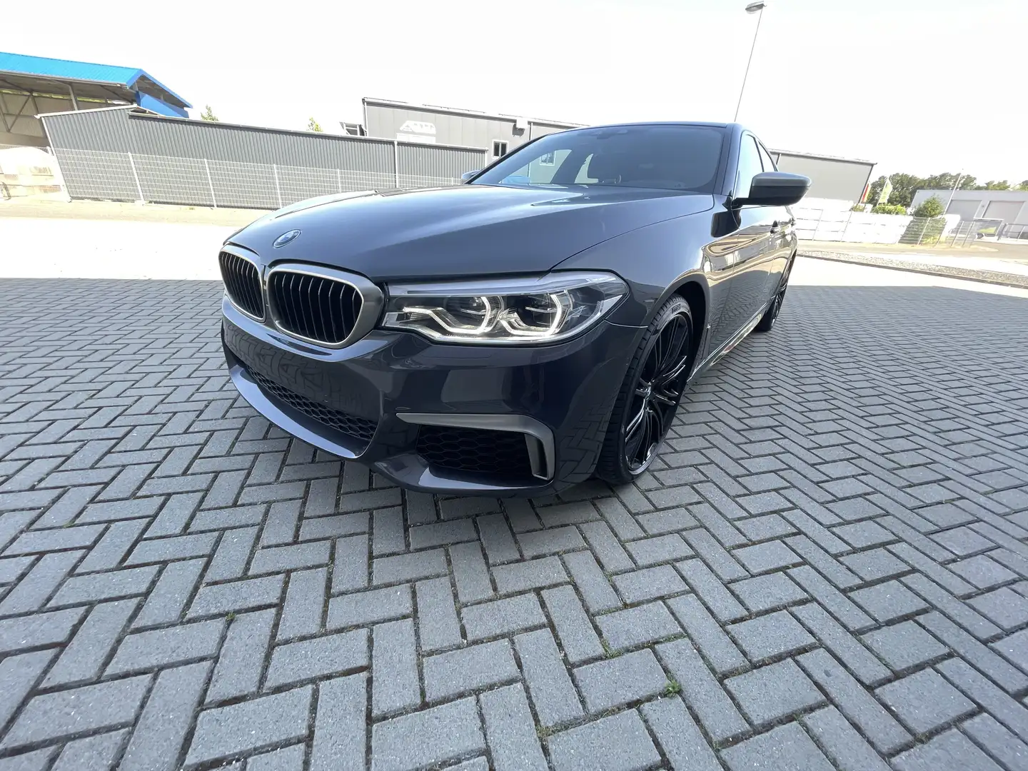BMW M550 xDrive|SoftClose|HUD|H&K|GSD|LED|360* Gri - 2