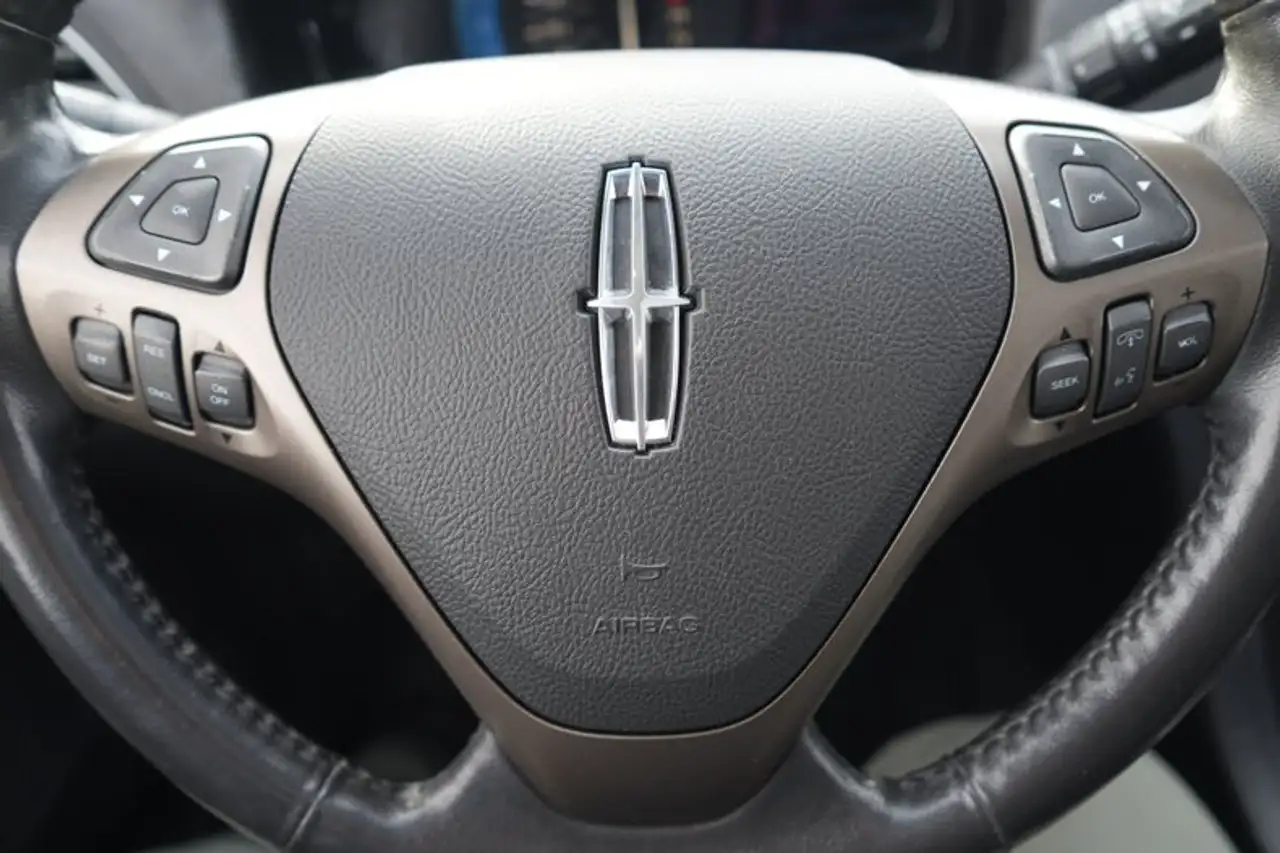 Lincoln MKX снимка Lincoln MKX