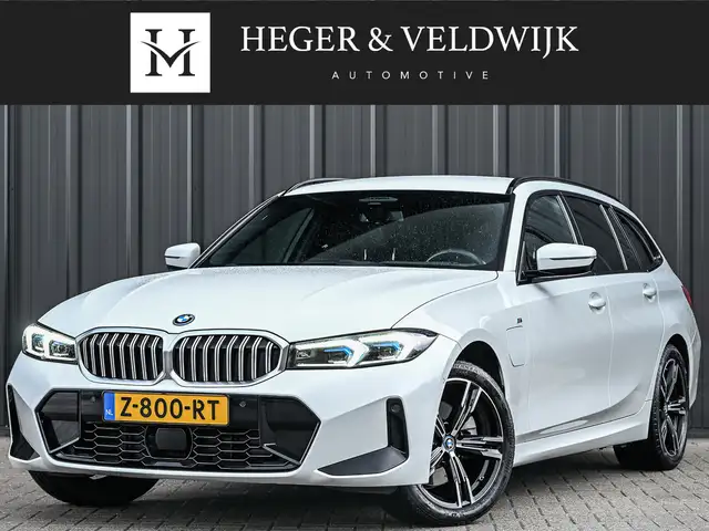 BMW 330 3-serie Touring 330e xDrive M-Sport | Comfort acce