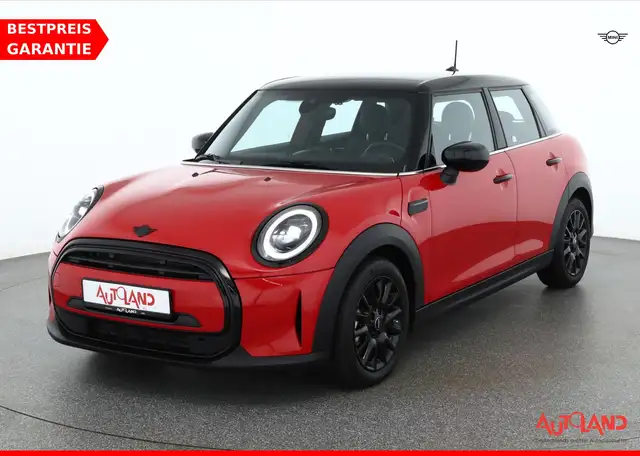 Mini Cooper 1.5 Classic Trim LED Navi Kamera Leder