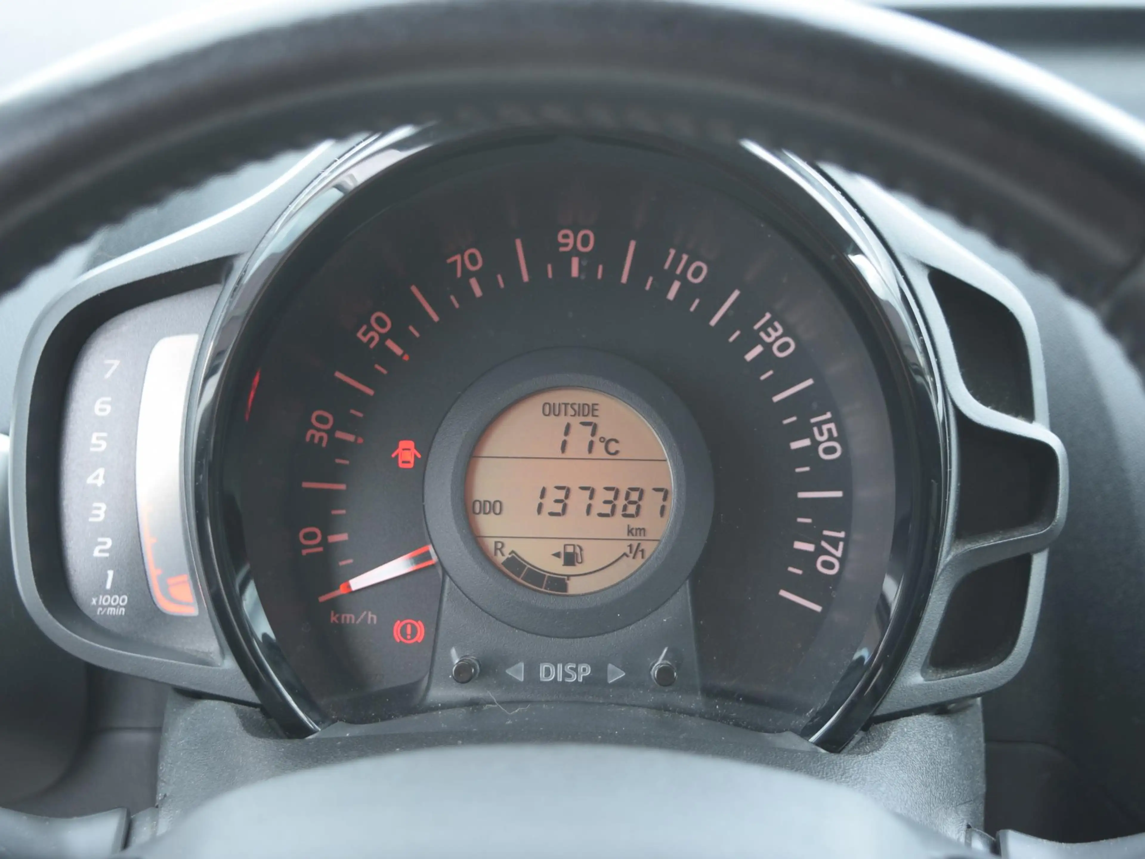 Peugeot 108 1.0 e-VTi Allure — photo 8