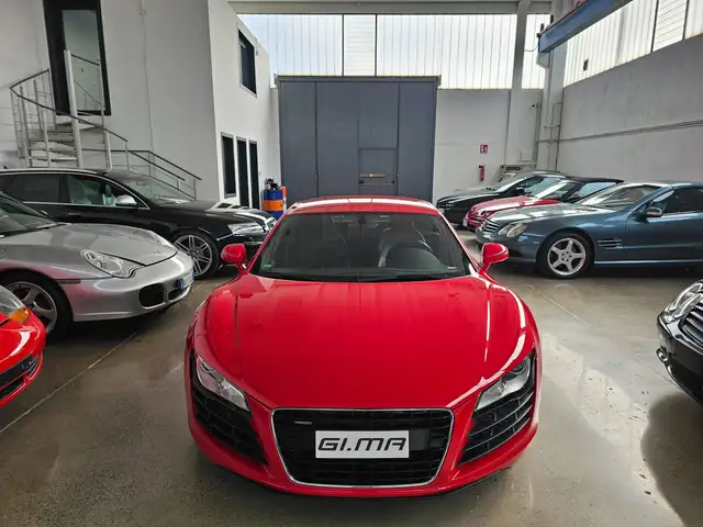 Audi R8 R8 Coupe 4.2 V8 quattro r-tronic