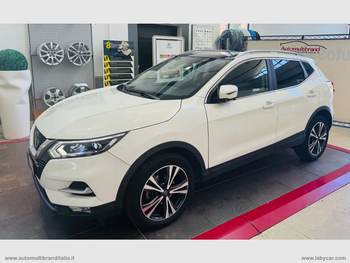 Nissan Qashqai 1.3 DIG-T 140 CV Tekna+ Weiß - 1