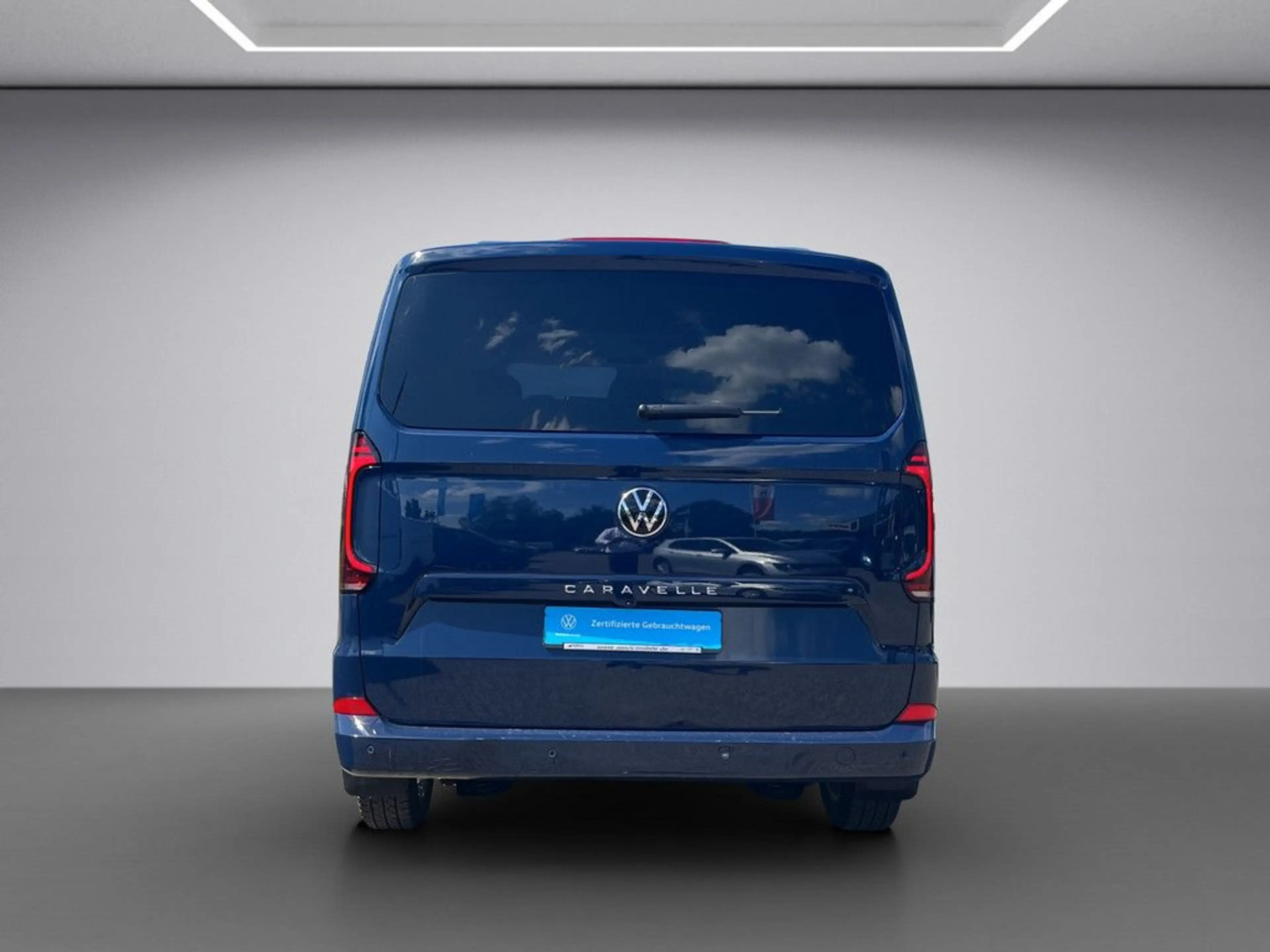 Volkswagen T7 Caravelle Style 2.0TDI 110kW AG8 MATRIX-LED — photo 5