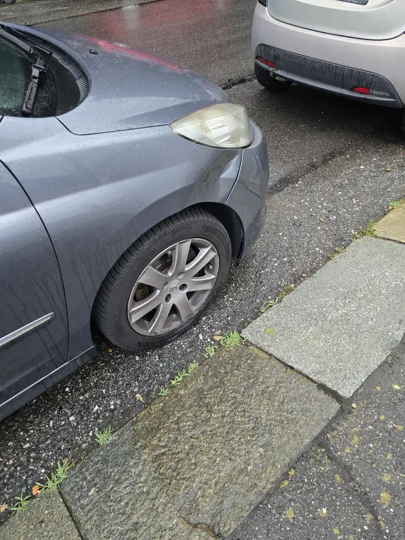 Peugeot 207 CC 1.6 hdi 8v Tecno fap - 2