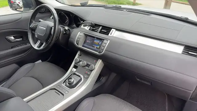Land Rover Range Rover Evoque view 10