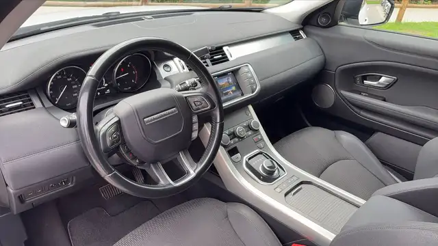 Land Rover Range Rover Evoque view 8