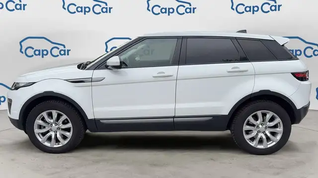 Land Rover Range Rover Evoque view 2