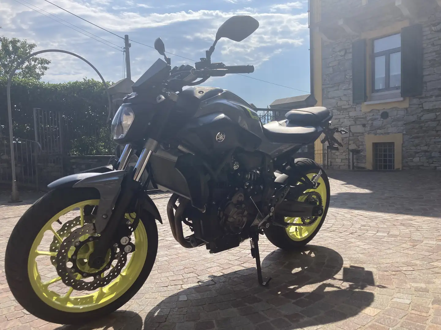 Yamaha MT-07 - 1