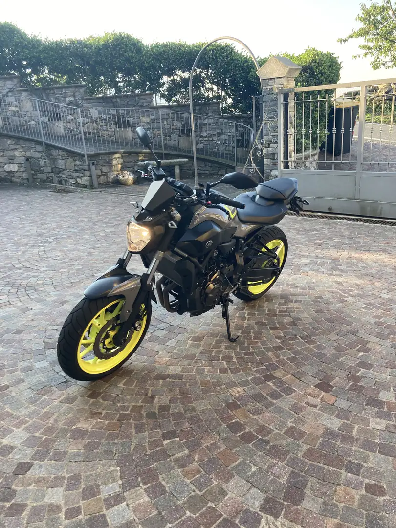 Yamaha MT-07 - 2