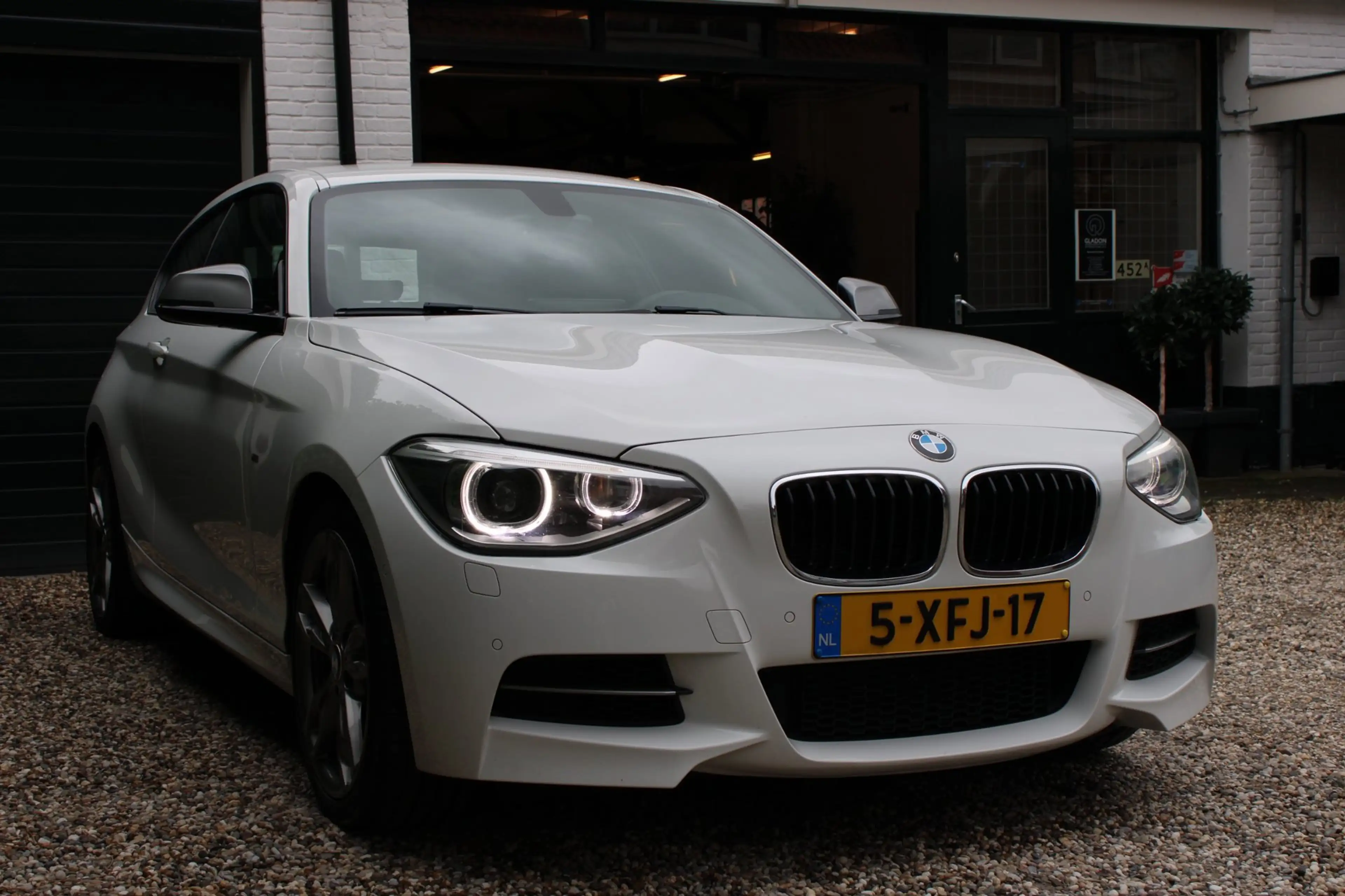 BMW 135 1-serie M135i xDrive High Executive — photo 3