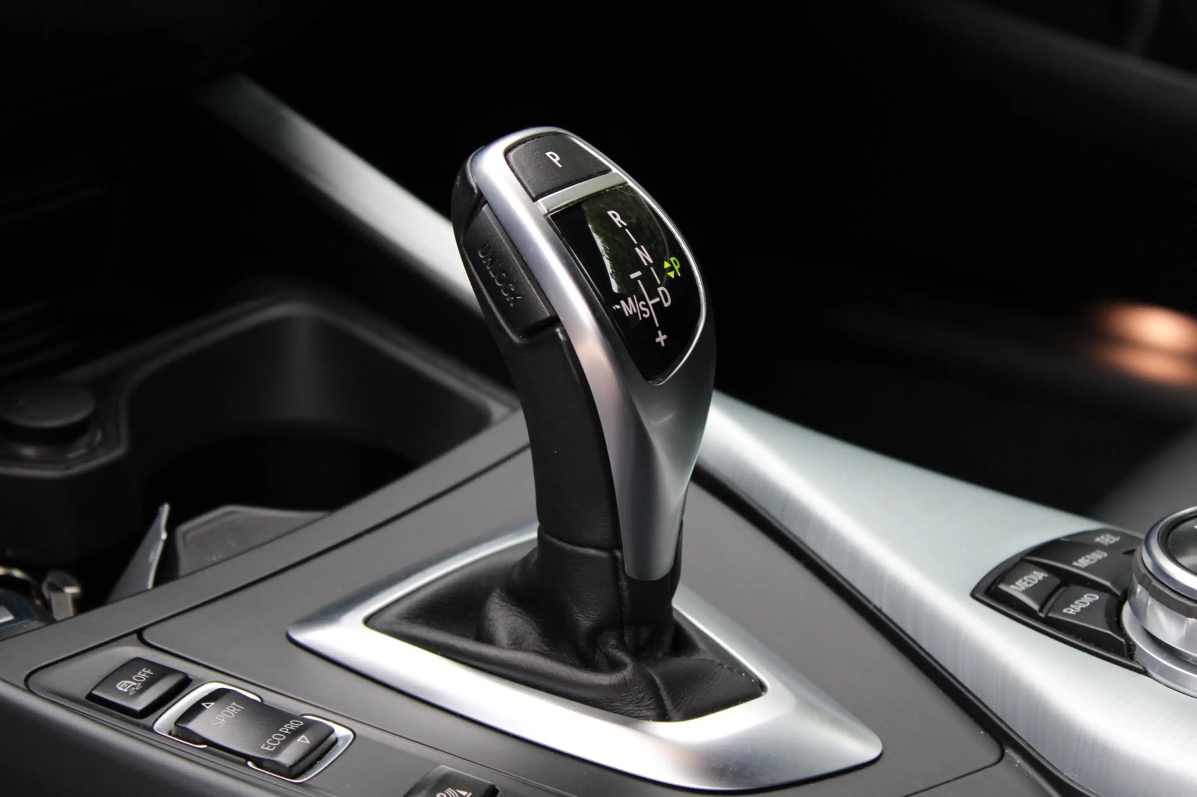 BMW 135 1-serie M135i xDrive High Executive — photo 21