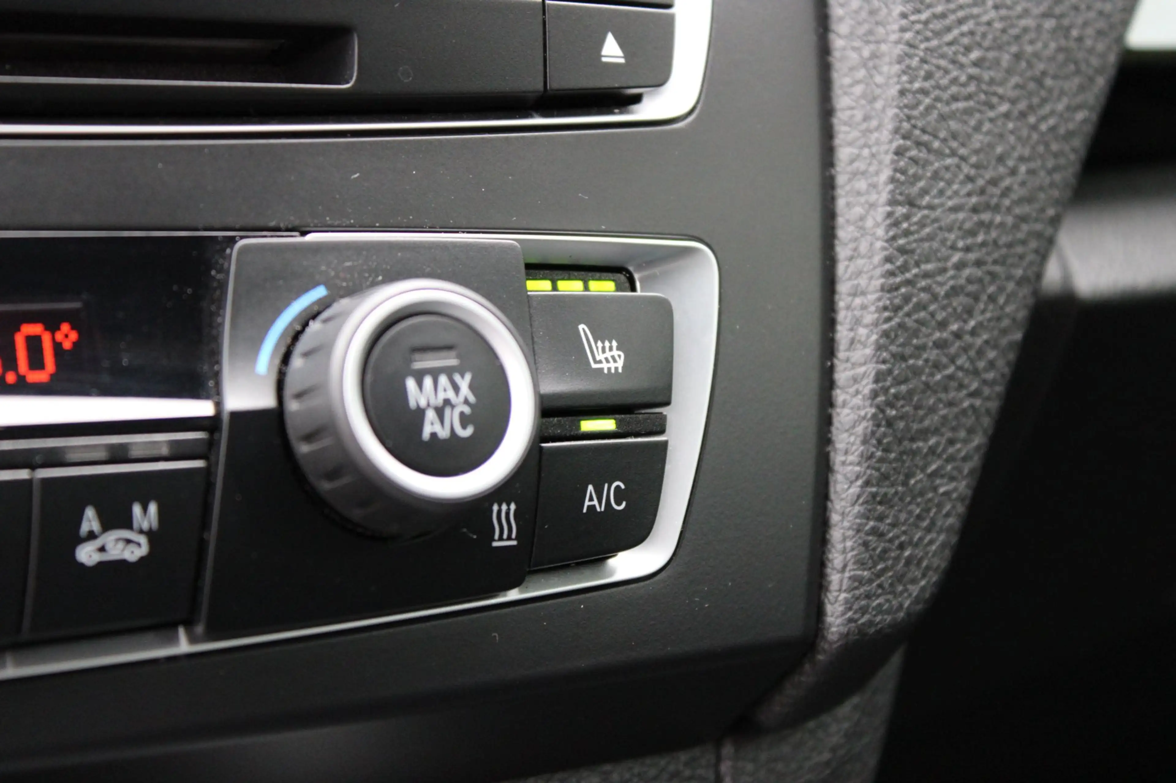 BMW 135 1-serie M135i xDrive High Executive — photo 9