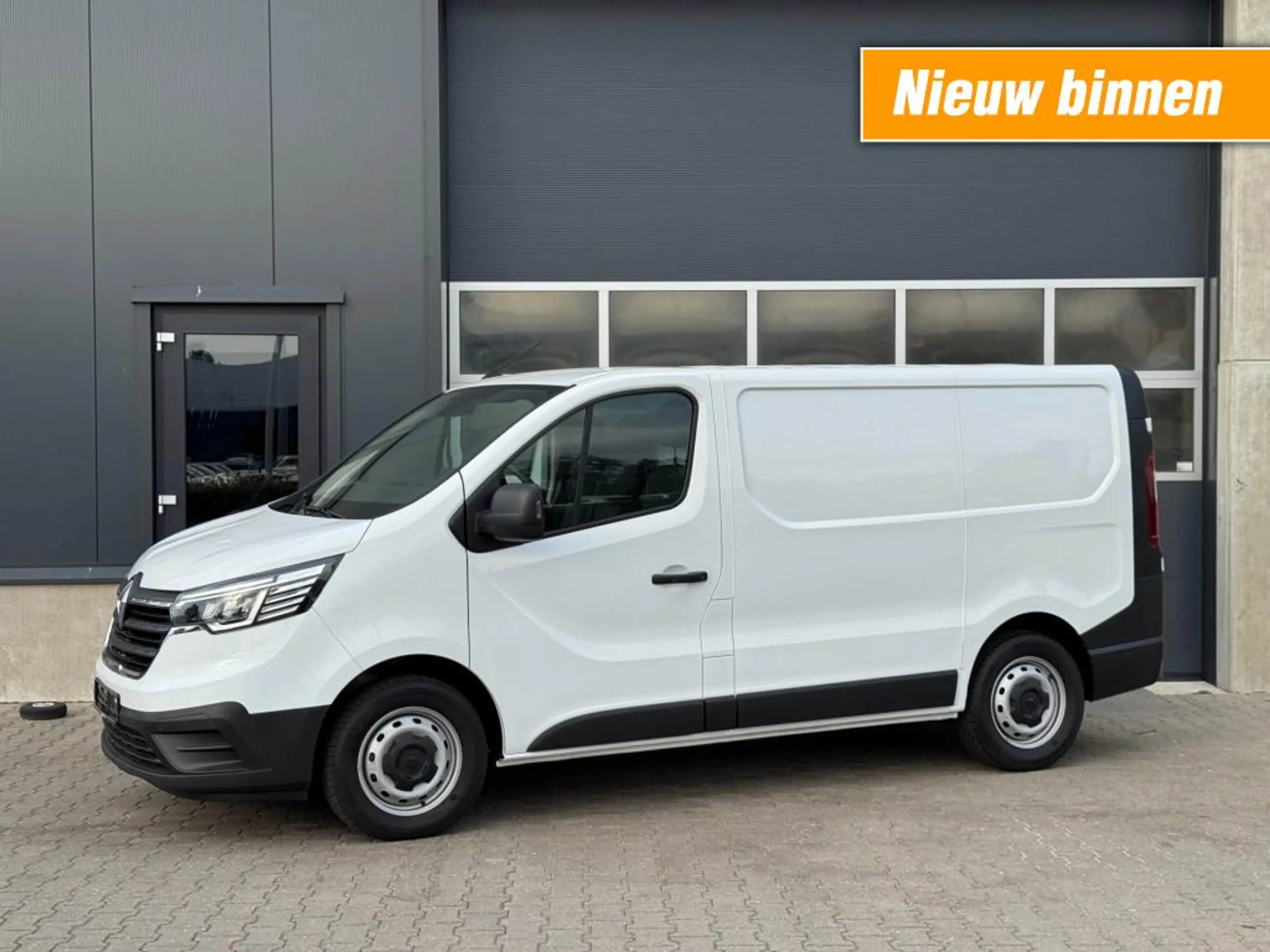 Renault Trafic 2.0D 150pk  L1H1 - apple/android auto - camera - A