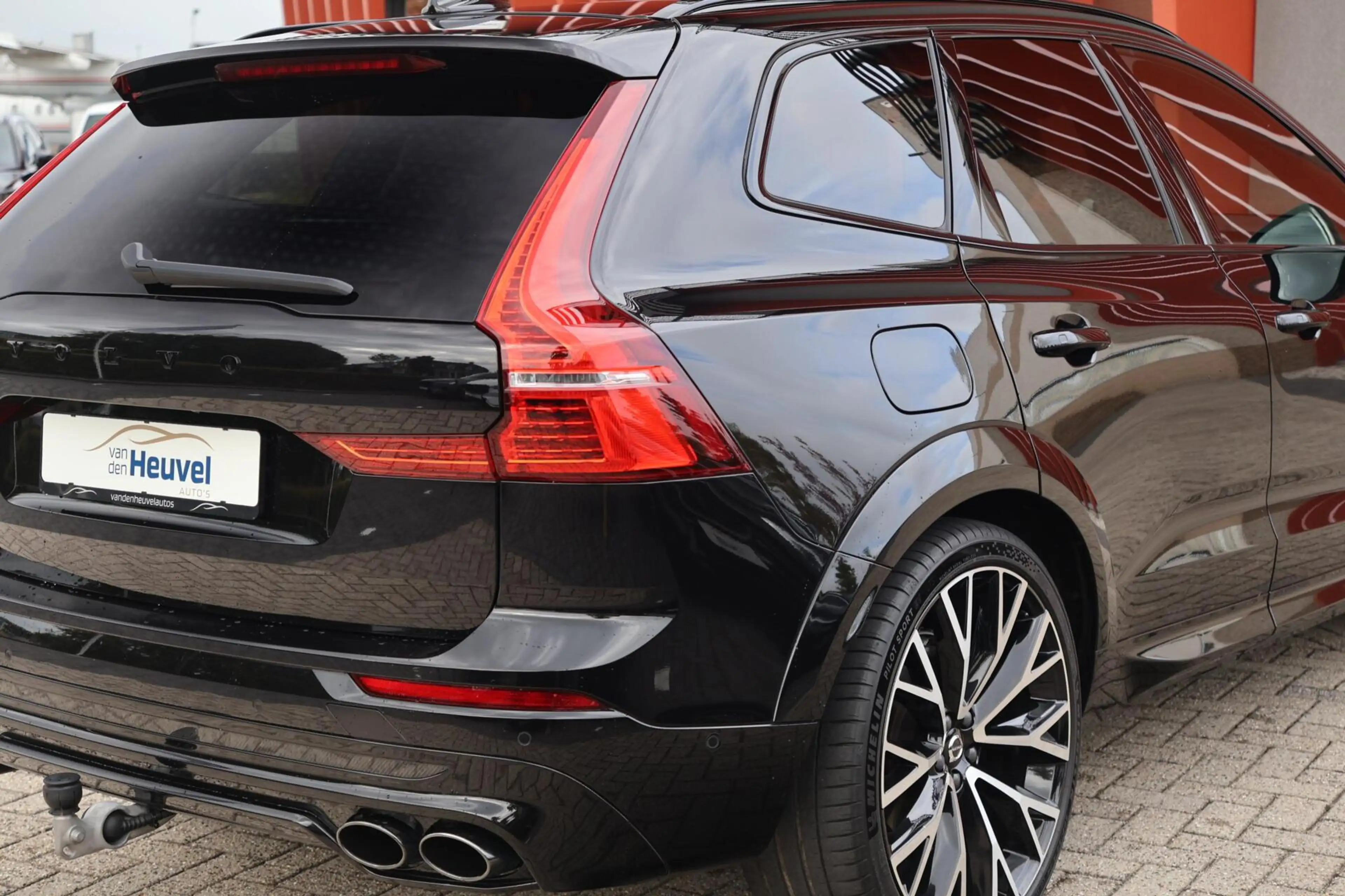 Volvo XC60 T8 Recharge AWD HEICO Black Edition | Stoelverwarm — photo 14