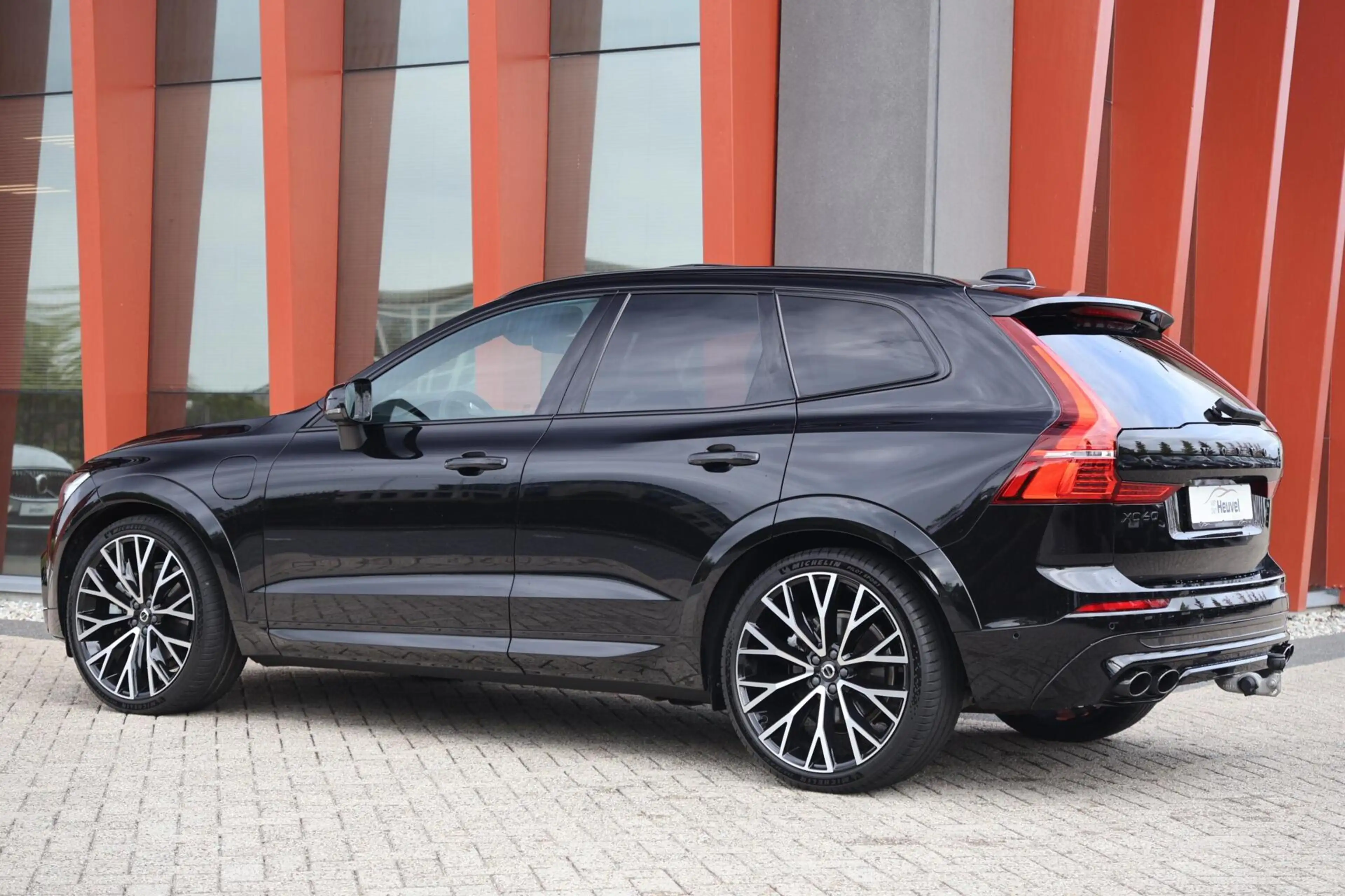 Volvo XC60 T8 Recharge AWD HEICO Black Edition | Stoelverwarm — photo 3