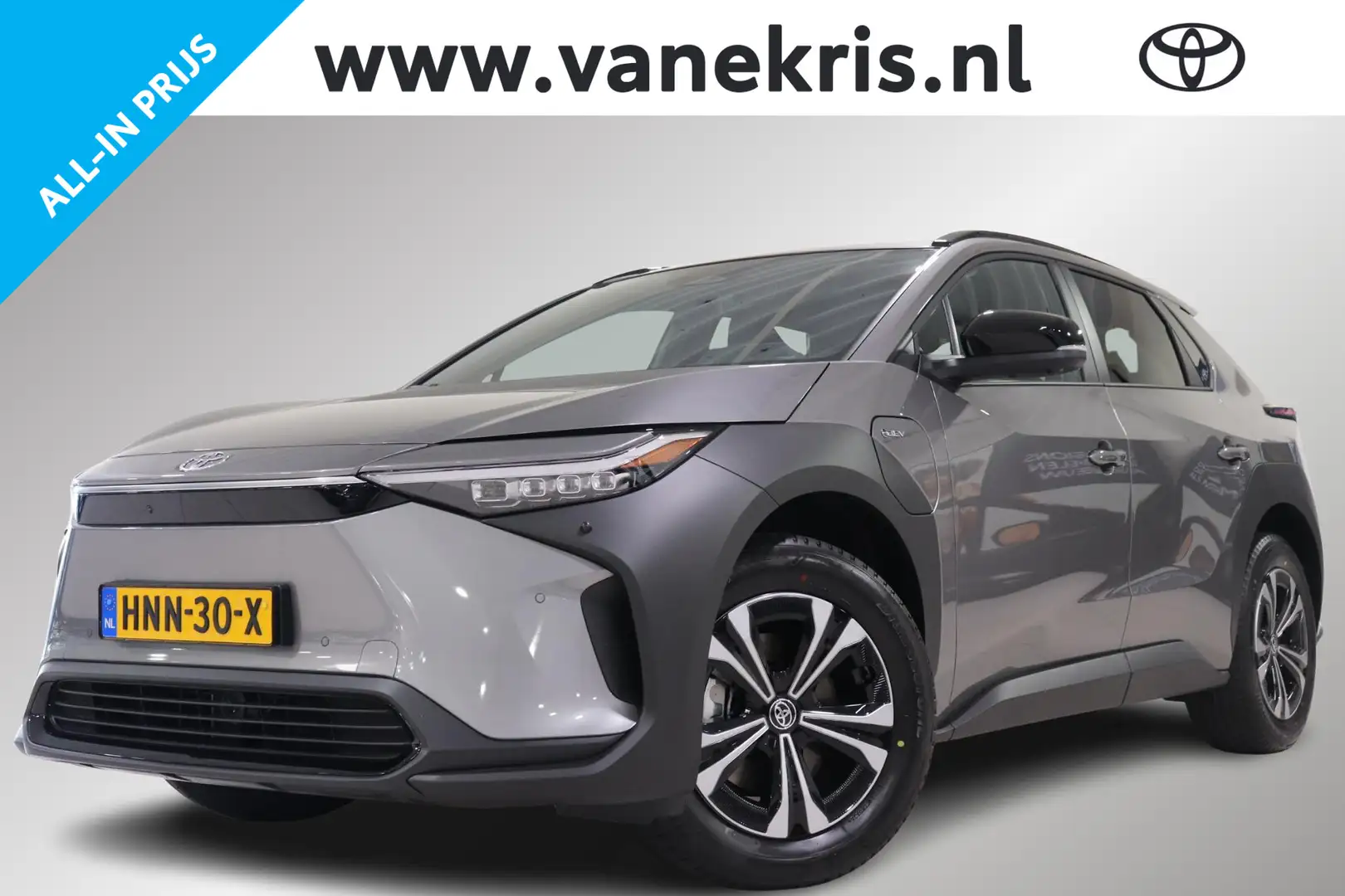Toyota bZ4X Dynamic 71 kWh, €4000,- Voordeel, BSM, 360 Camera, Grijs - 1