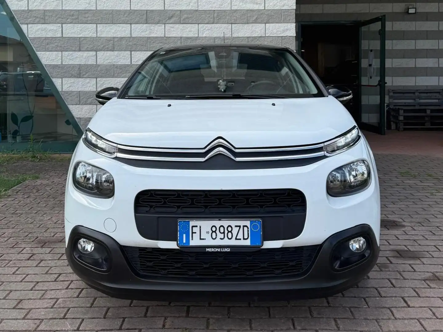 Citroen C3 C3 III 2017 1.2 puretech Shine 82cv Wit - 1