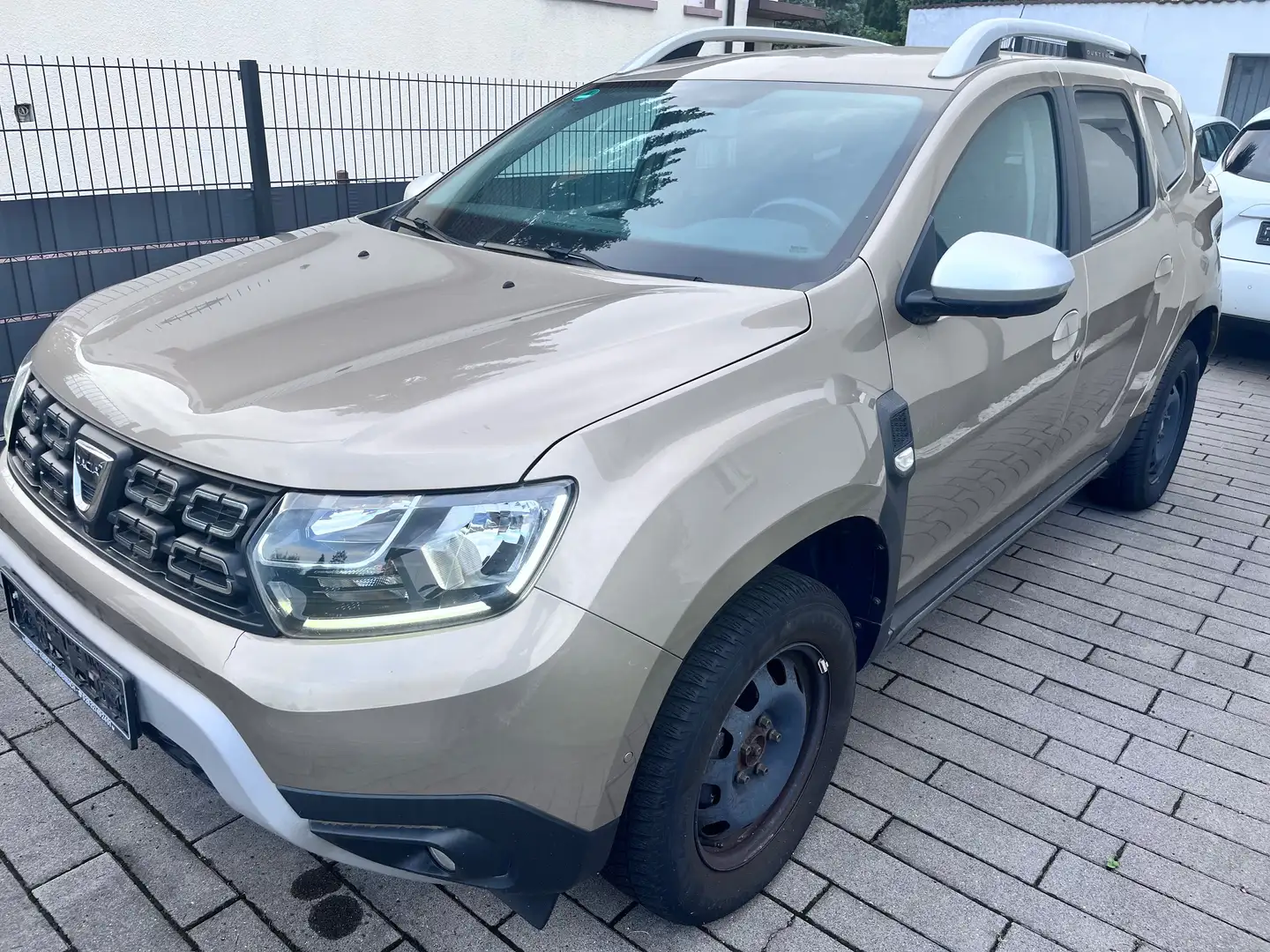 Dacia Duster Prestige LPG CLIMATRONIC PDC KAMERA Beige - 2